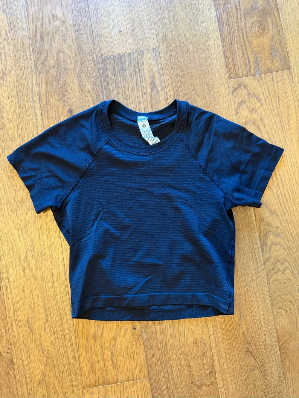 lululemon athletica Black swiftly tech cropped Tee